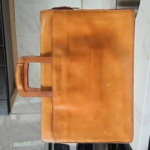 Vintage Brown Leather briefcase